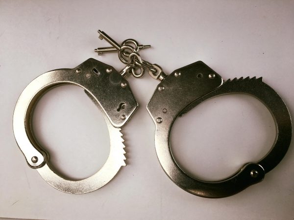 Stahl-Handschellen, schwere Profi-Ausführung, je 2 Schlösser, incl. 2 Doppel-Schlüssel