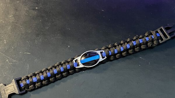 Rescue-Paracord "The Thin Blue Line" + Thin Blue Line - badge